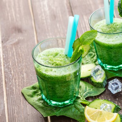 Green vegetable smoothie