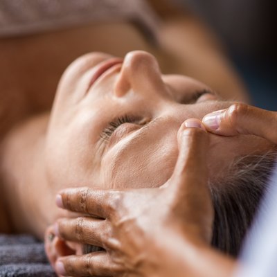 Anti-aging facial treatment
