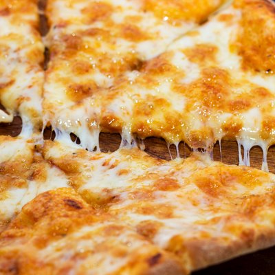 cheese pizza
