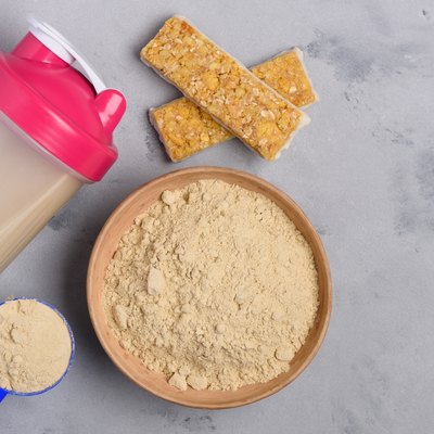Protein bowl and shaker with grain snack bars