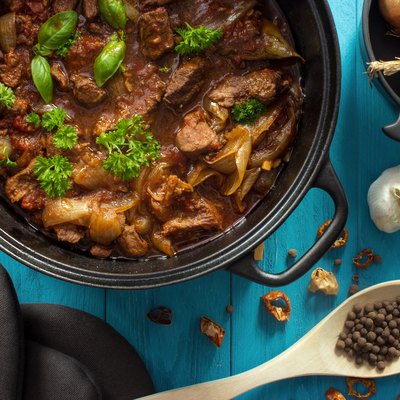 Meat dutch oven