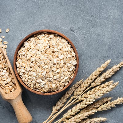 Oats, rolled oats, whole grains