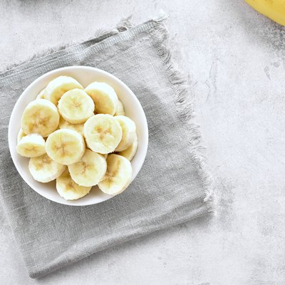 Banana slices in bowl