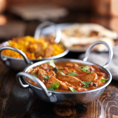 Indian curry - Butter chicken in balti dish