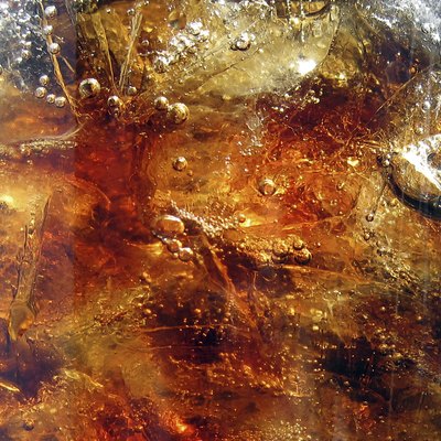 Cola, ice & air bubbles