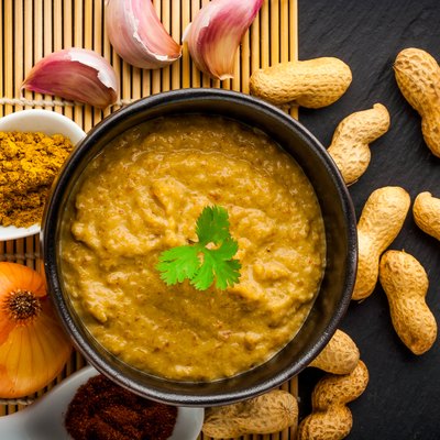 Spicy peanut sauce