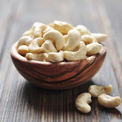 Roasted cashews
