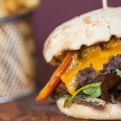 Close up on an appetizing cheeseburger