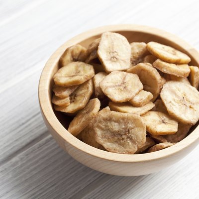 dried banana chips