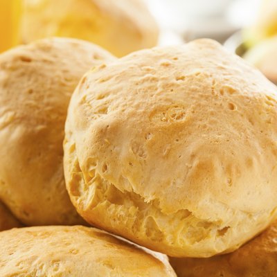 Homemade Hot Buttermilk Biscuits