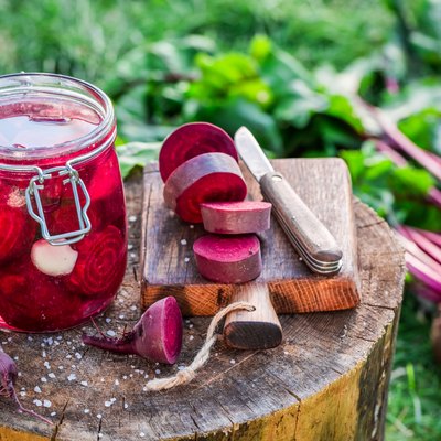 Ingredients for pickled beetroots in the jar