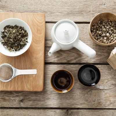 stilllife of making tea.
