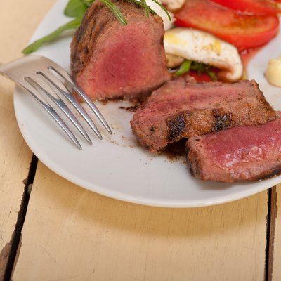 beef filet mignon grilled with vegetables