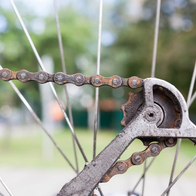 Rusty old bike chain
