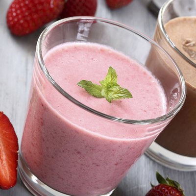 smoothie strawberries and chocolate