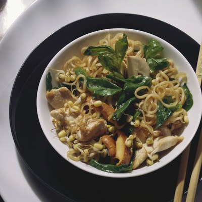 Fried Noodles with Vegetables & Meat