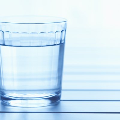 Beverage glass with liquid