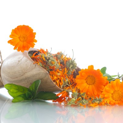 dried calendula