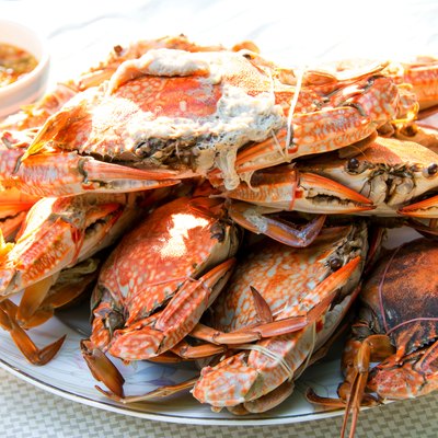 steamed crap claws