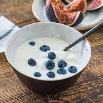 Healthy breakfast with yogurt and berries