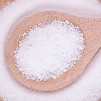 magnesium salt (magnesium sulphate) in wooden spoon