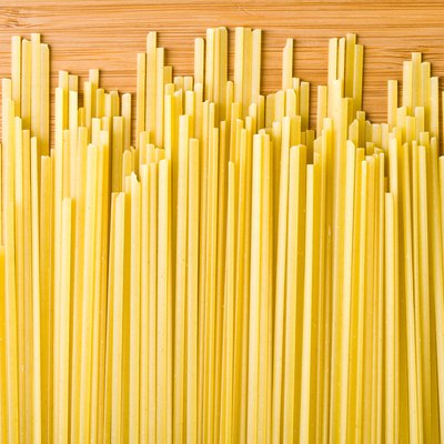 Dry spaghetti noodles