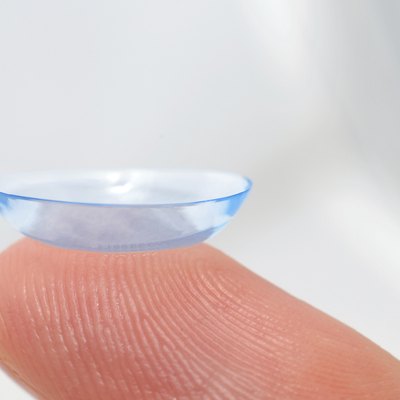 Contact lens holding