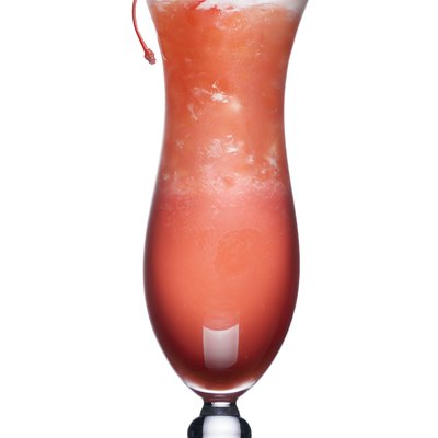 Alcoholic cocktail