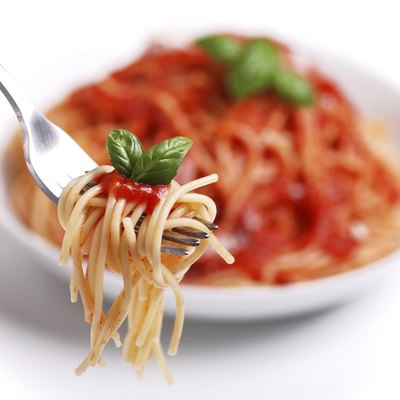 spaghetti with tomato sauce