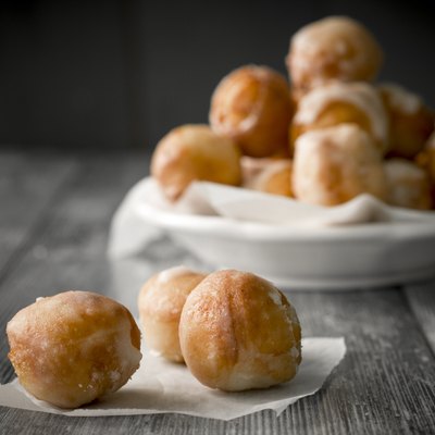 Small homemade doughnuts, also known as doughnut holes