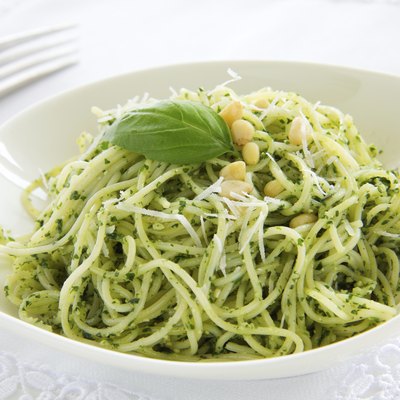 Spaghetti with pesto sauce.