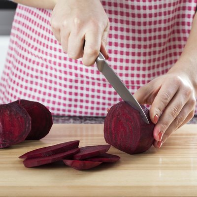 Cutting beetroot