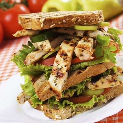 Delicious chicken sandwich
