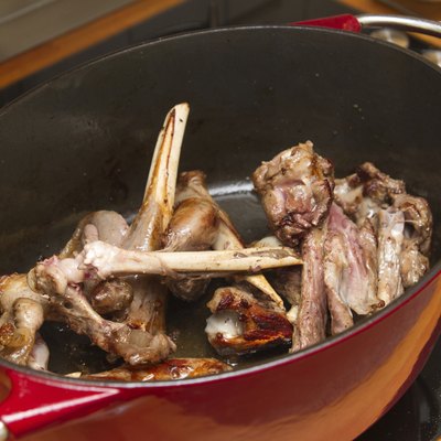 Cooking deer bones