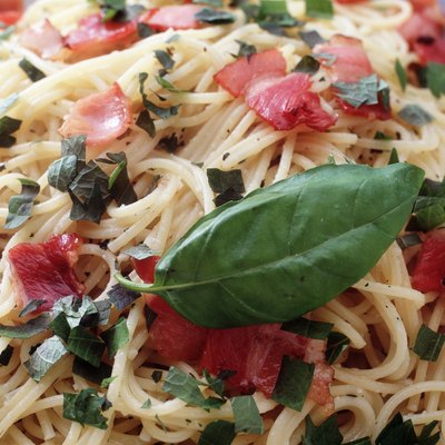 Spaghetti, Close Up