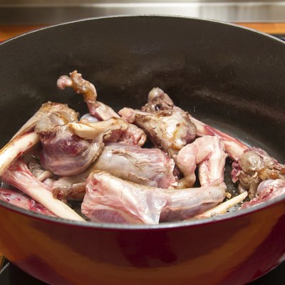 Cooking deer bones