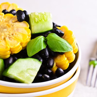 Bean salad and vegetables
