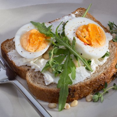 sandwiches with eggs