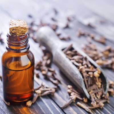 cloves and oil