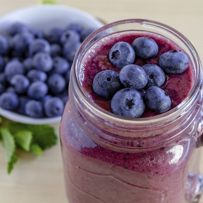 Blueberry and Blackberry smoothie shakes