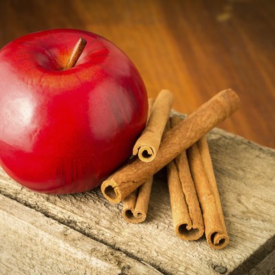 Apples and Cinnamon