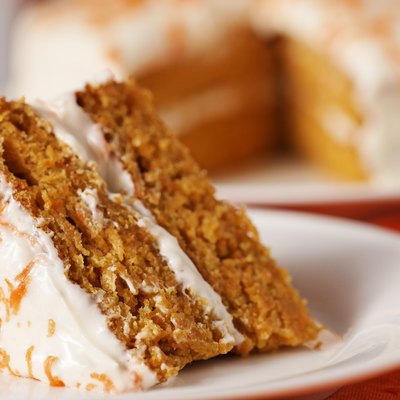 carrot cake horizontal