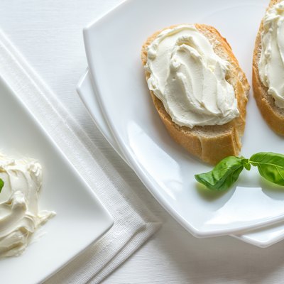 Sandwiches with cream cheese