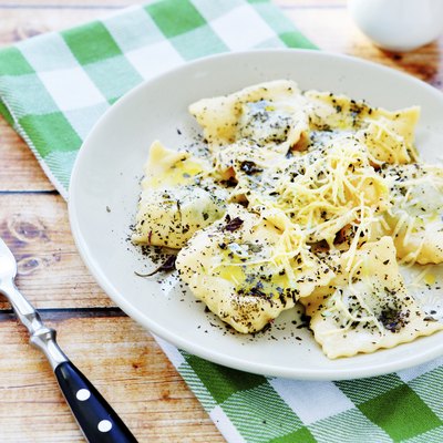 ravioli with grated cheese