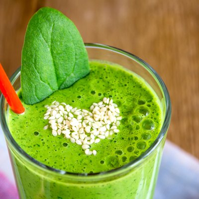 Green smoothie with heart of seeds