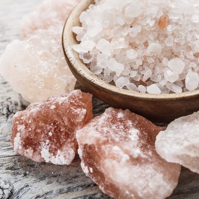 Himalayan pink crystal salt