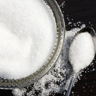 White sugar in bowl