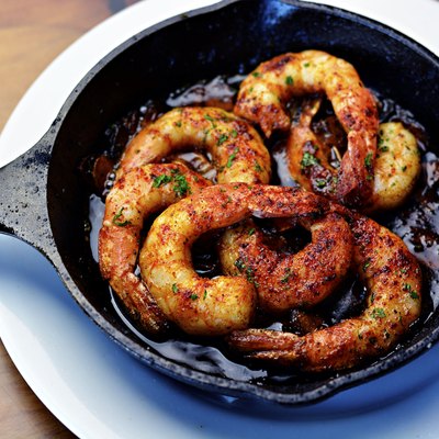 Shrimp in small pan