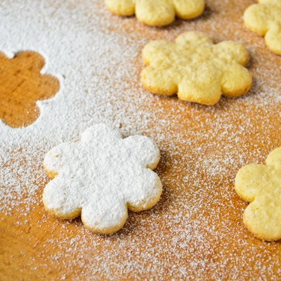 Christmas gingerbread cookies, sprinkled with powdered sugar