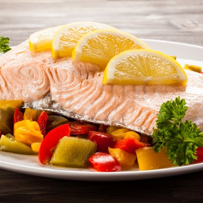 Grilled salmon and vegetables